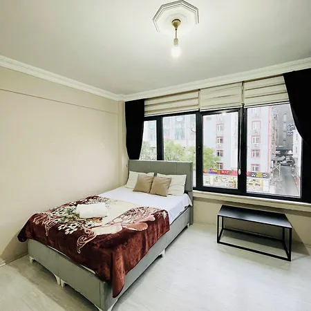 71 Aparthotel